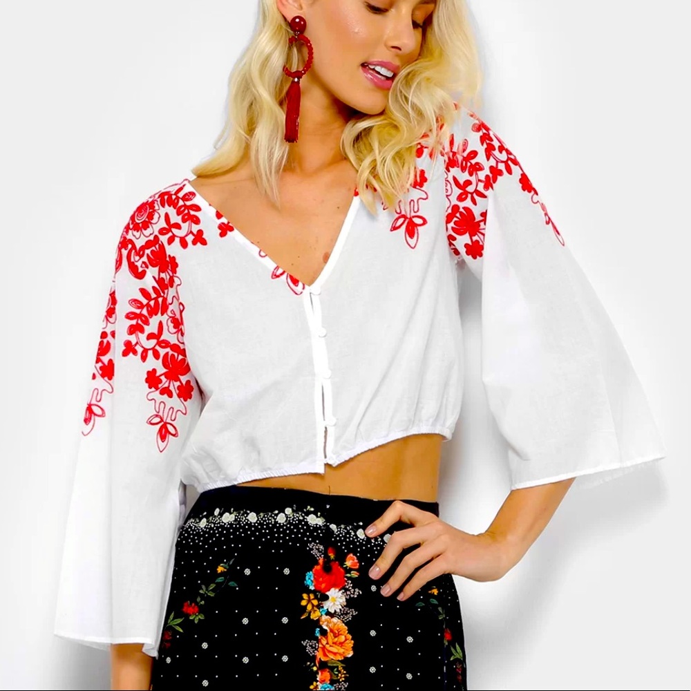 Farm Rio cropped embroidered top in off white